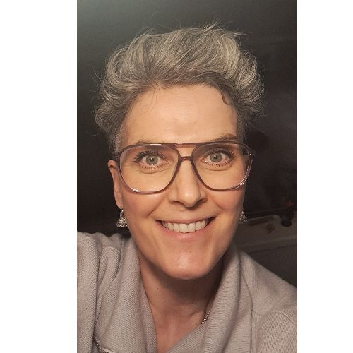 Profiilikuva: Una Sutinen