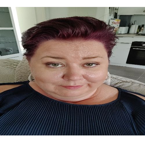 Profiilikuva: Pia Helveranta
