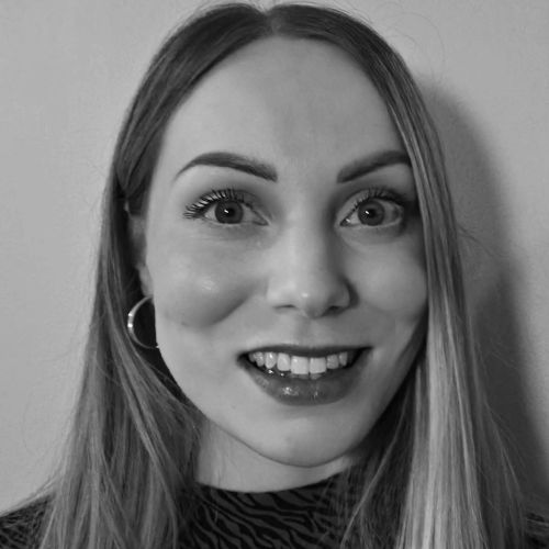 Profiilikuva: Roosa-Maria Kukkonen