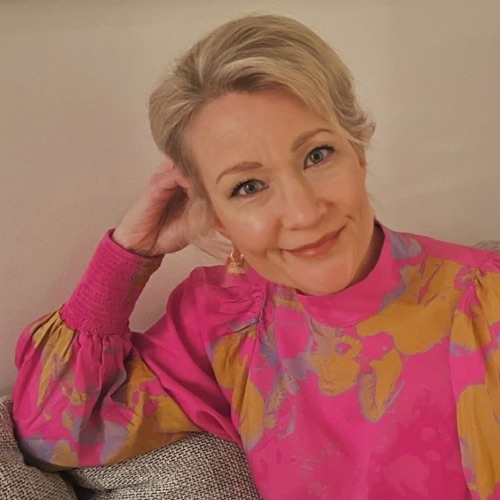Profiilikuva: Miia Mäkelä
